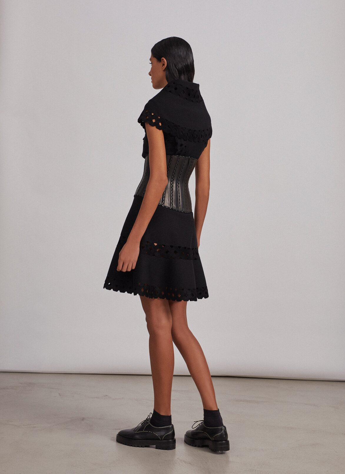 Alaïa Edition 2007 Sleeveless openwork bolero
 ALAÏA  ALAÏA EDITION 2007 SLEEVELESS OPENWORK BOLERO